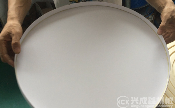 蛋糕盒粘蓋成型機采用哪種熱熔膠，不同熱熔膠有何區(qū)別？